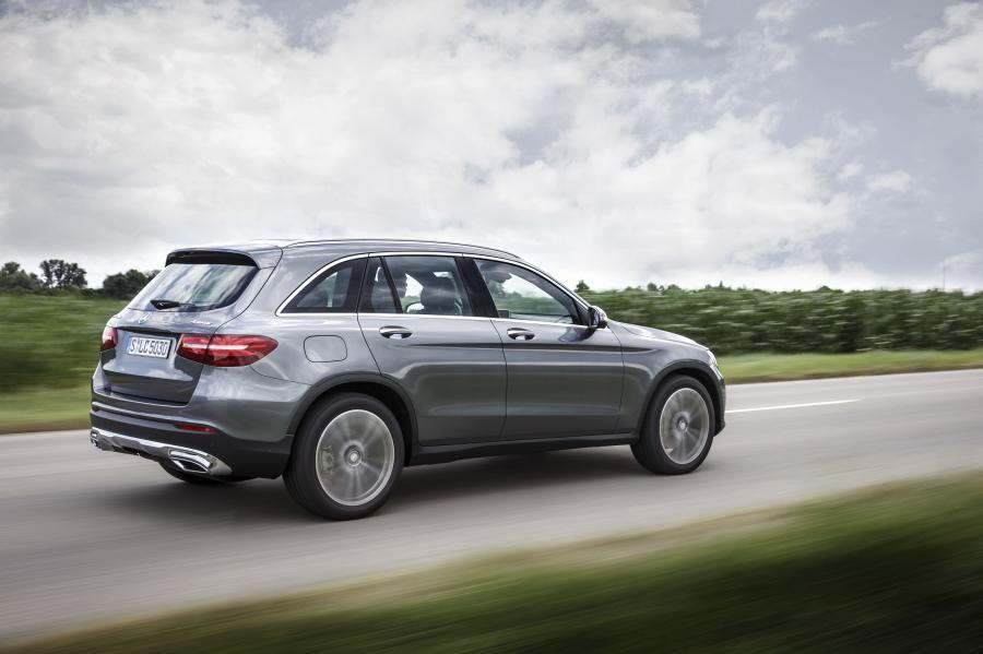  Mercedes-Benz GLC220 d 4Matic Off-Road 2015 года  (фото 15 из 24)